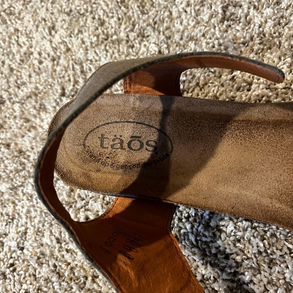 Taos Sandals Carousel Leather Wedge Gray Hook Loop Closure Size 41 (US 10-10.5) - Picture 4 of 6